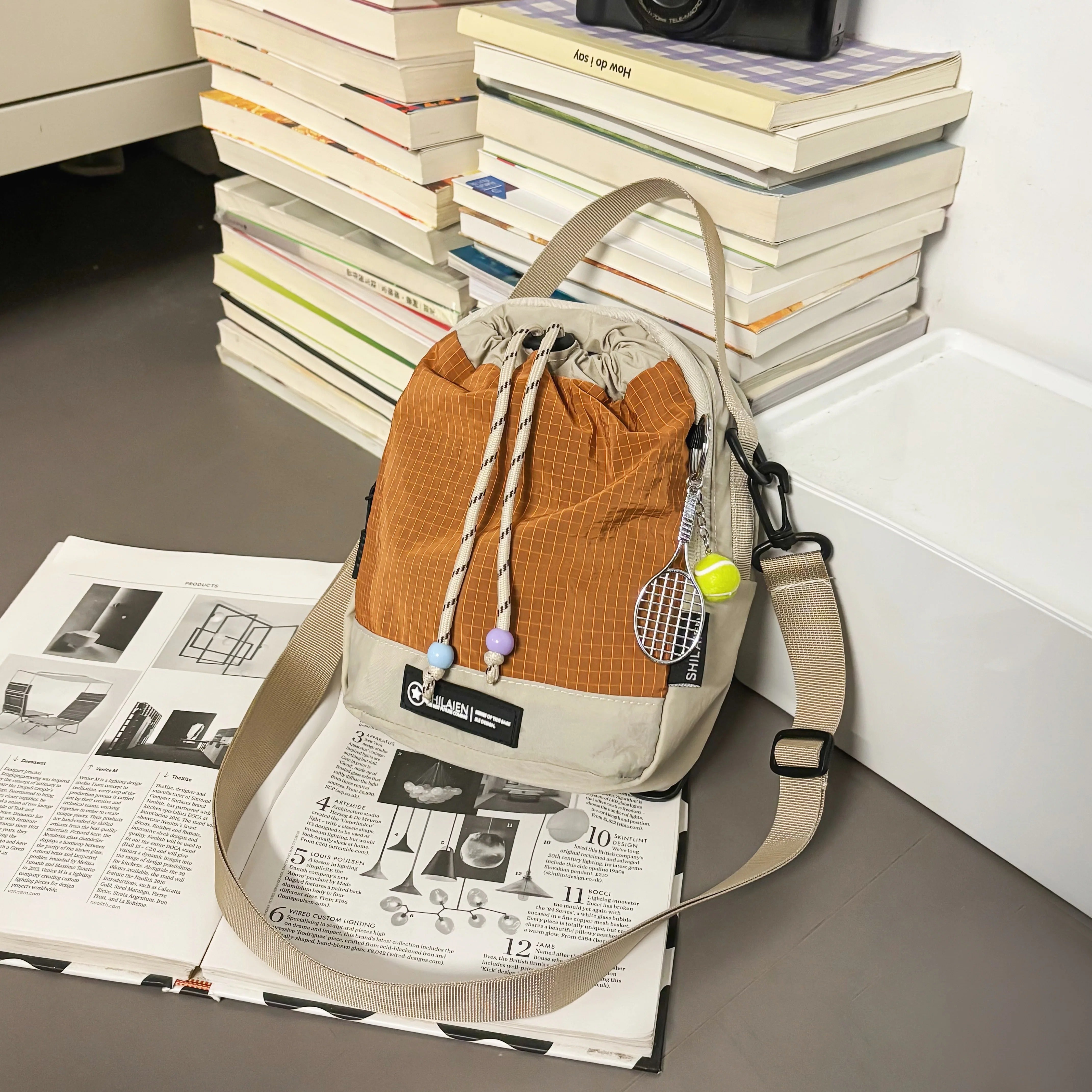 Fashionable Commuter Crossbody Bag Mobile Phone Bag Lightweight