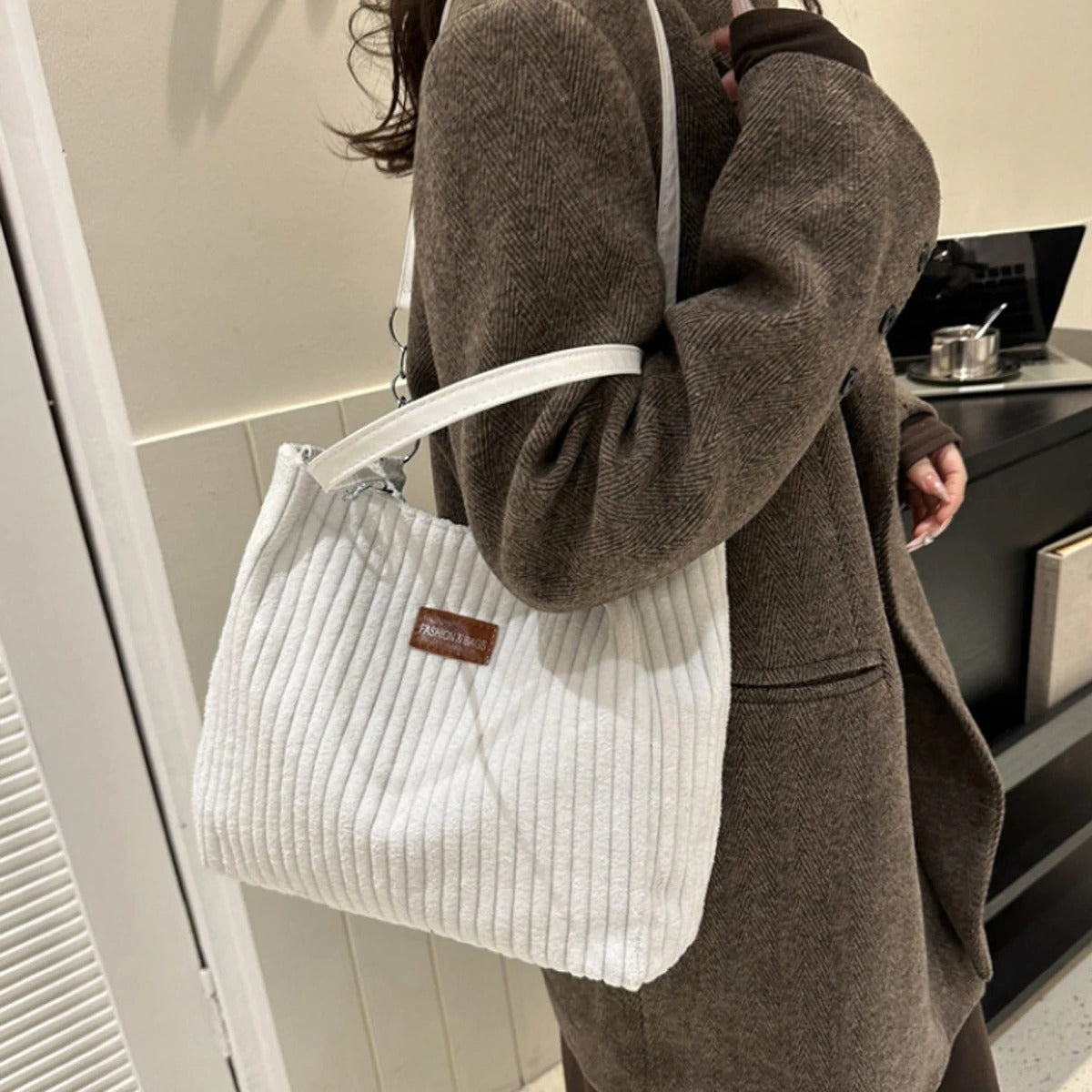 Simple solid color velvet bag women's bag high texture chain shoulder