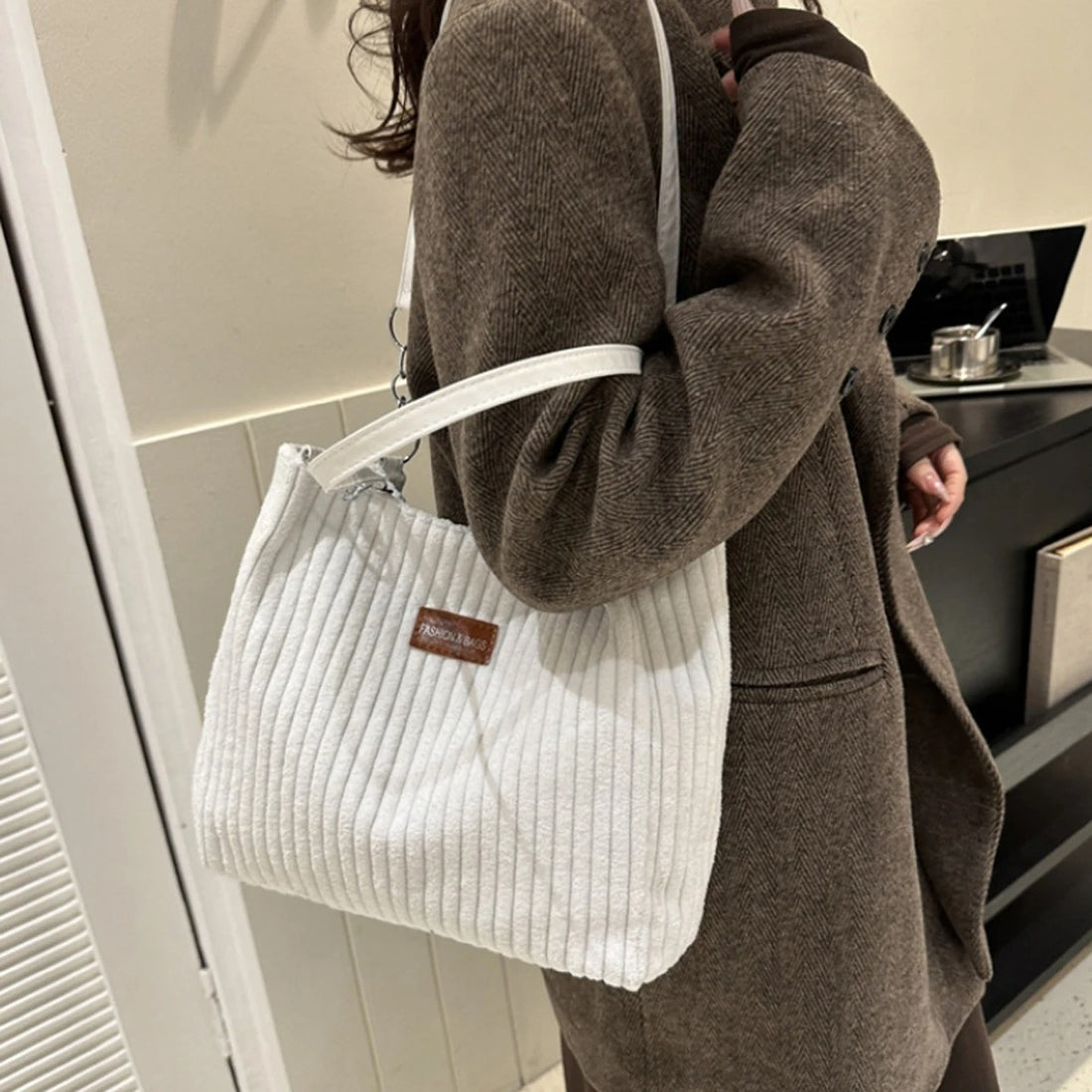 Simple solid color velvet bag women's bag high texture chain shoulder