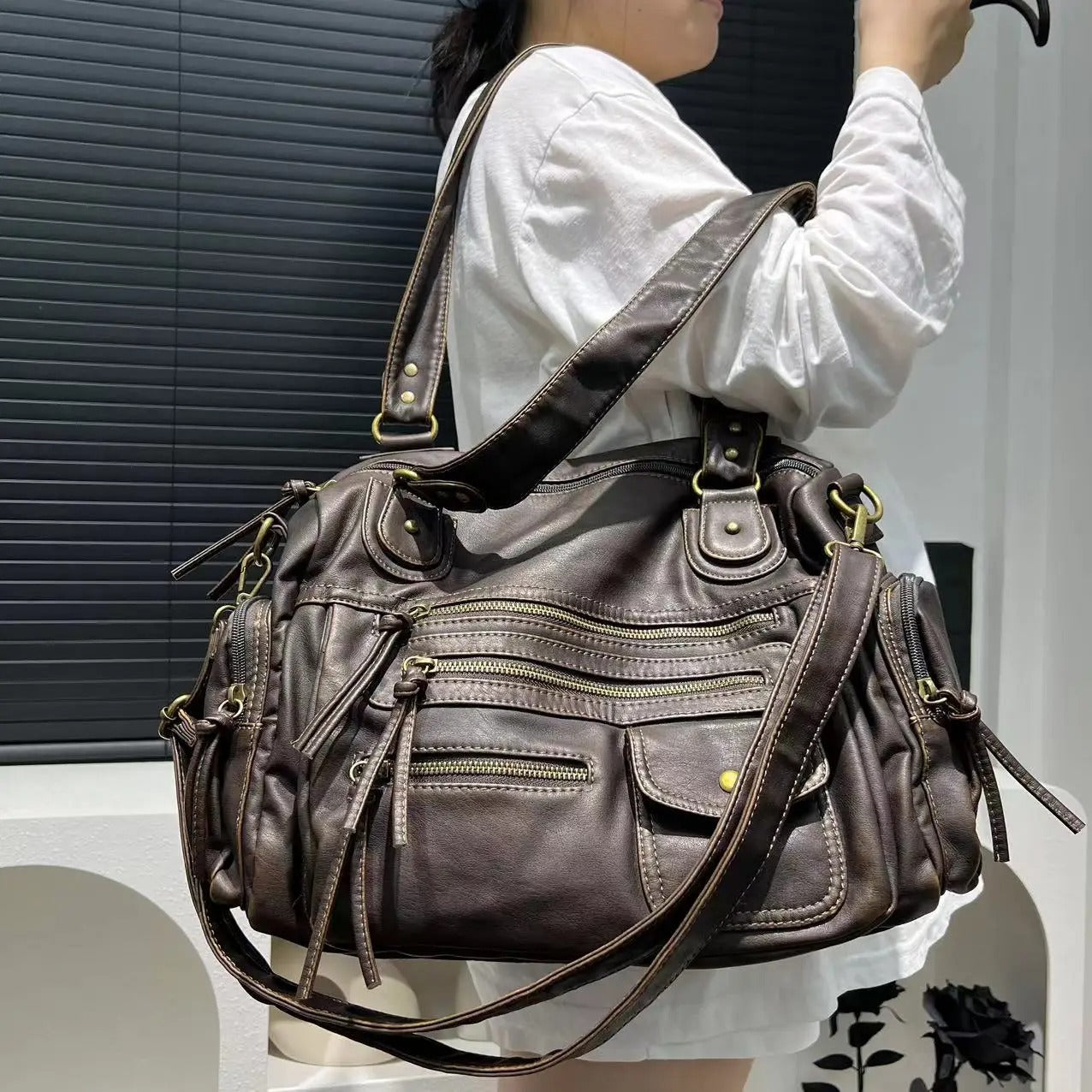 Single Shoulder Crossbody Bag Vintage Washed Leather Motorcycle Bag