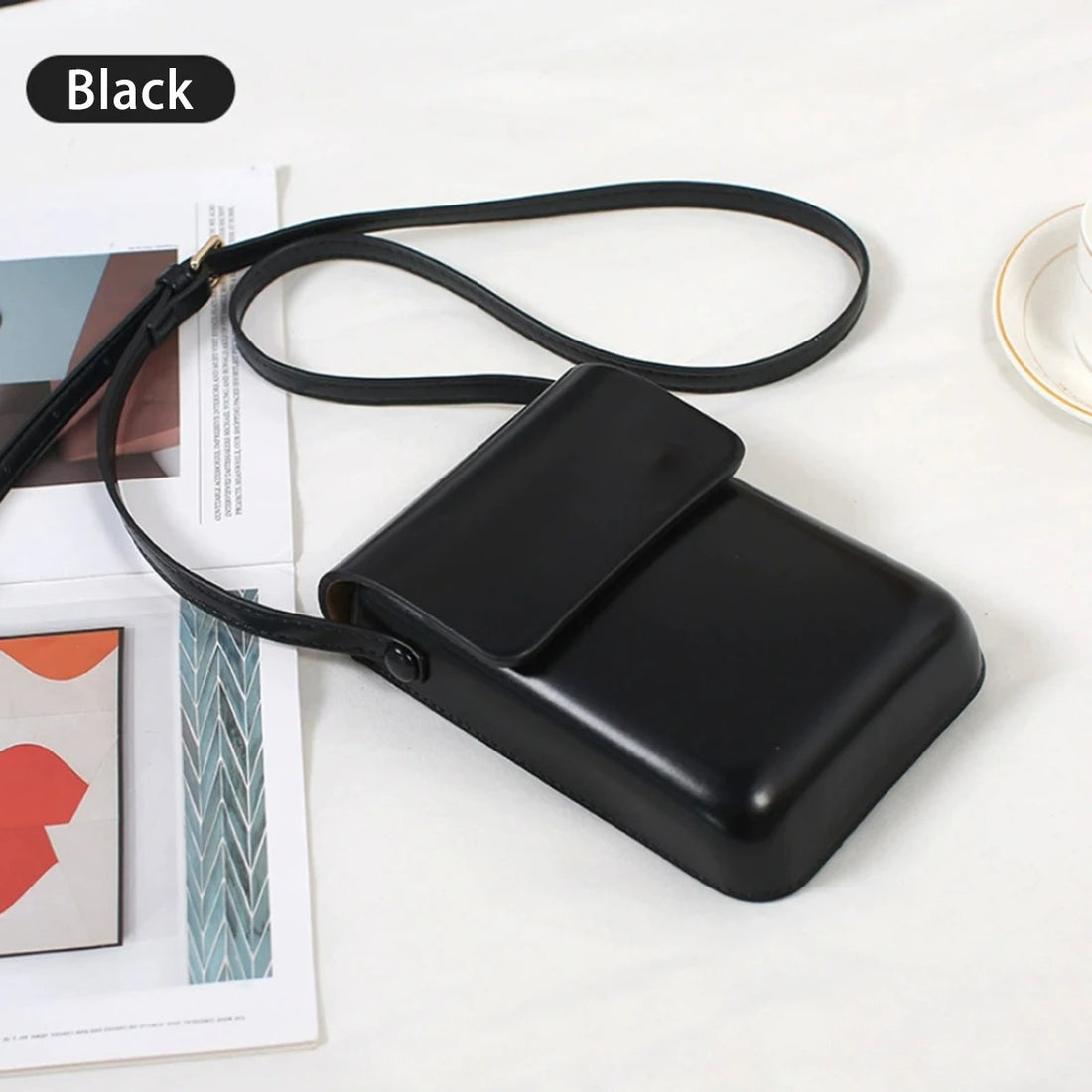 Versatile vertical Japanese and Korean simple flip phone bag