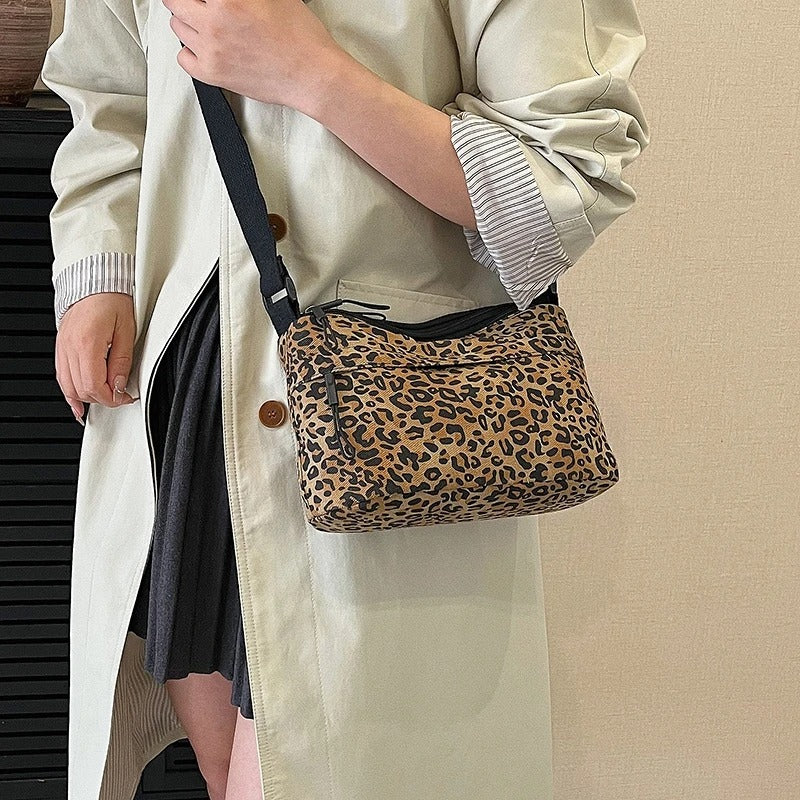 Retro Leopard Print Autumn and Winter New Large Capacity Commuter